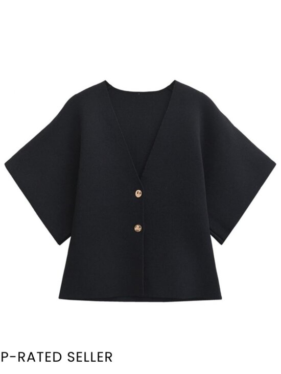 Sweaters - Oversized V-Neck Cardigan Lightweight Knit Casual Button Down Short Sleeve